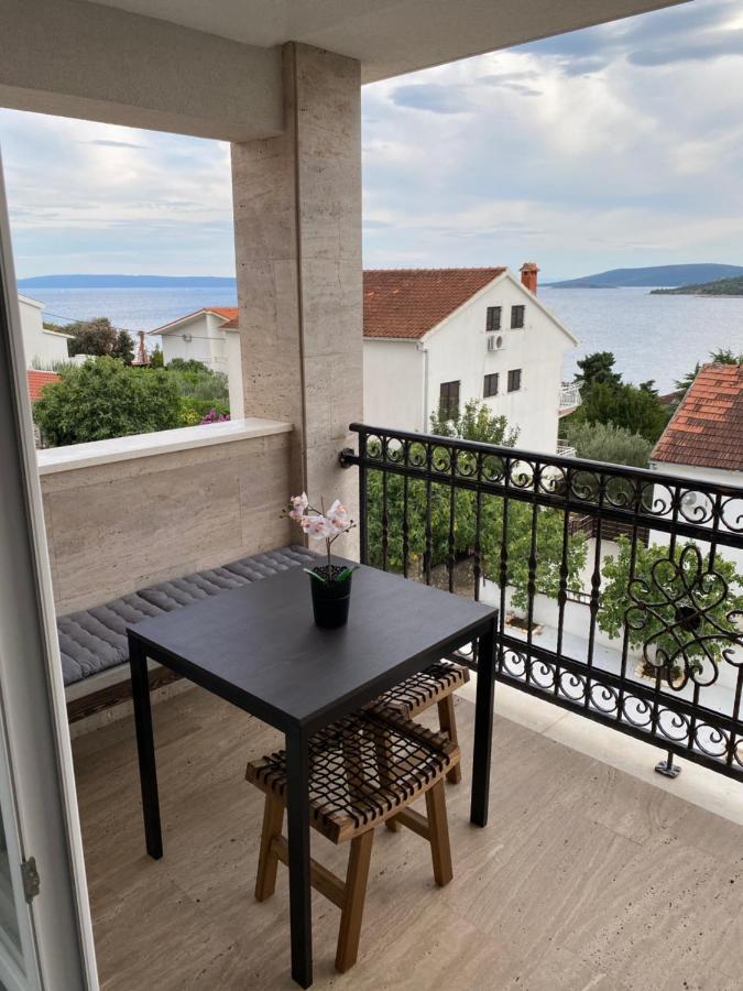 Apartamento Sea View Seget Vranjica